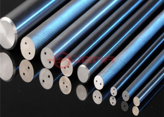 Hohes verbiegendes Hartmetall-Produkt-Hartmetall Rod mit Doppeltem 30 Grad-Spiralen-Löcher fournisseur
